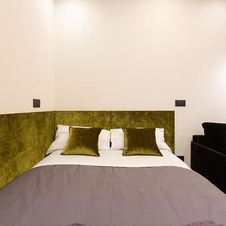 Pay60 -Crescenzago- Luxury Yellow House 밀라노 외부 사진